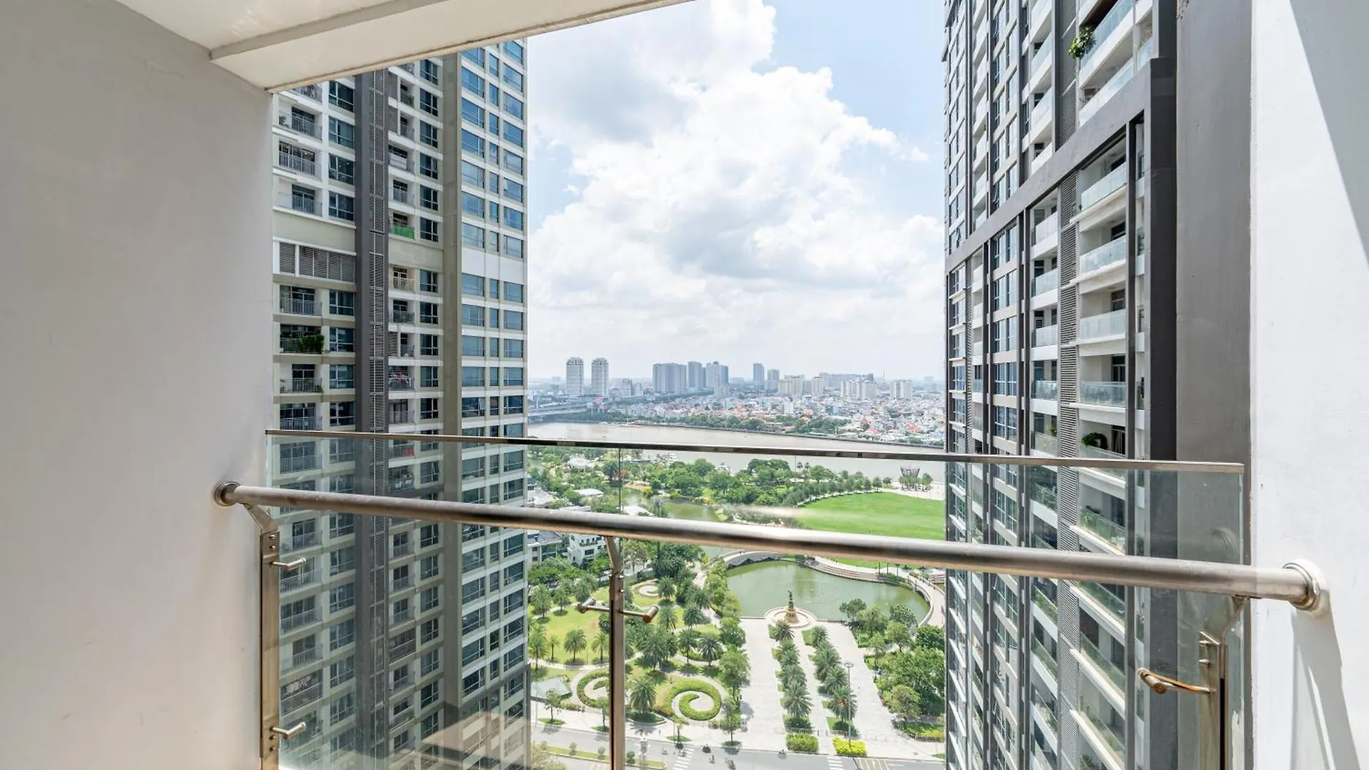 Vinhomes Central Park - Sy'S Home Ho Chi Minh City